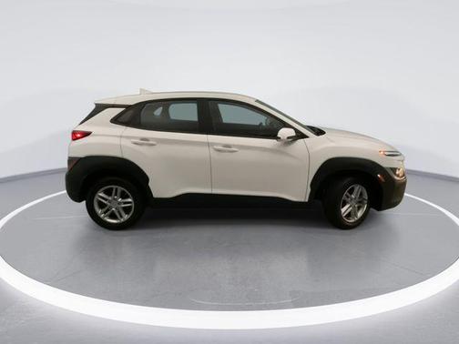 Lunar White 2023 Hyundai KONA SE
