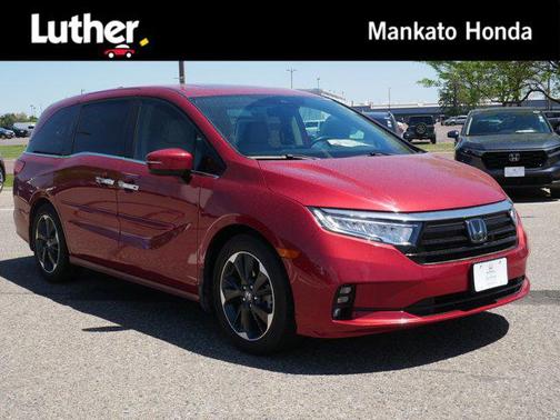 Radiant Red Metallic II 2022 Honda Odyssey Elite