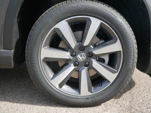 2025 Honda Pilot Touring 8-Passenger