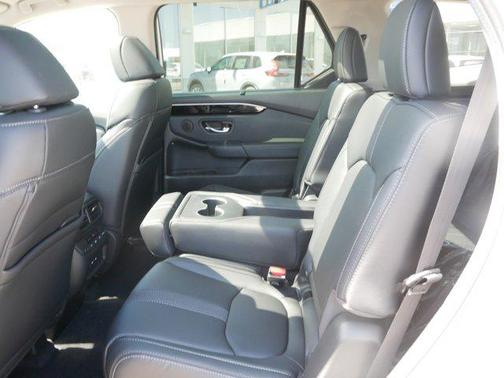 2025 Honda Pilot Touring 8-Passenger