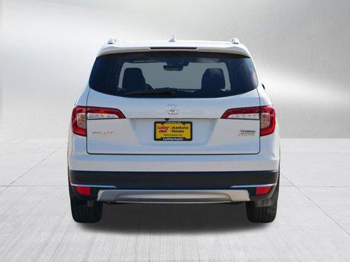 2021 Honda Pilot Touring 8-Passenger