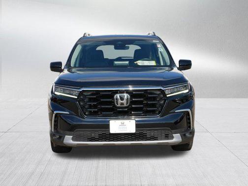 2023 Honda Pilot AWD Elite