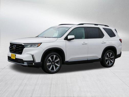 2025 Honda Pilot Touring 8-Passenger