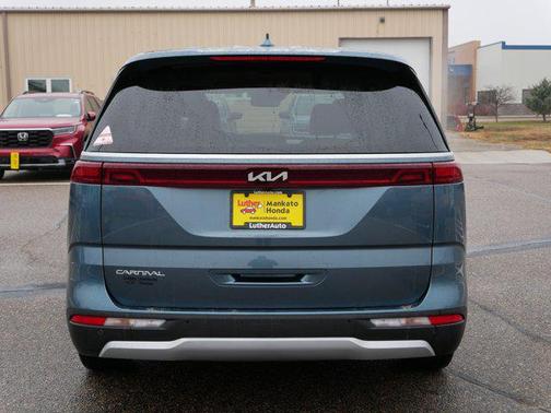 2023 Kia Carnival EX