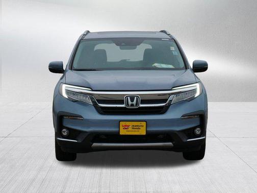 2022 Honda Pilot Touring 8-Passenger
