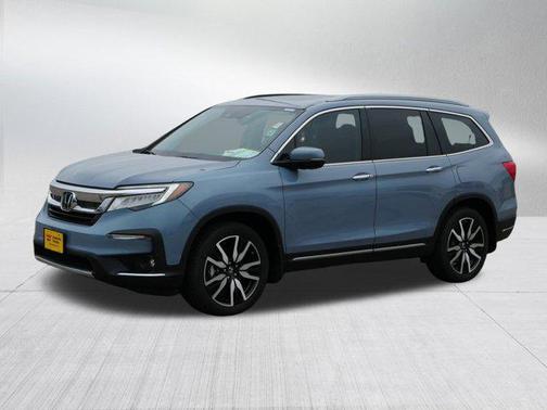 2022 Honda Pilot Touring 8-Passenger