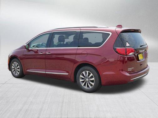 2020 Chrysler Pacifica Touring-L Plus