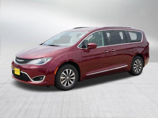 2020 Chrysler Pacifica Touring-L Plus
