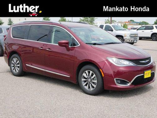 2020 Chrysler Pacifica Touring-L Plus