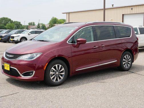 2020 Chrysler Pacifica Touring-L Plus