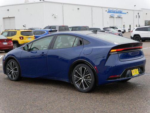 2023 Toyota Prius XLE