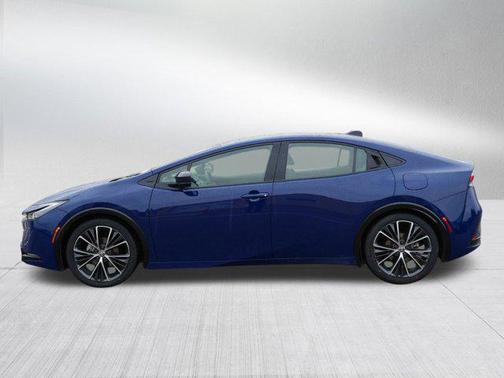 2023 Toyota Prius XLE