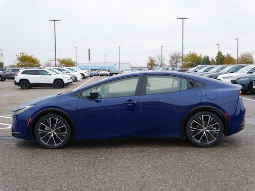 2023 Toyota Prius XLE