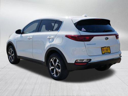 Clear White 2021 Kia Sportage LX