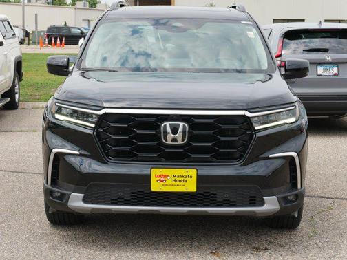2023 Honda Pilot AWD Elite