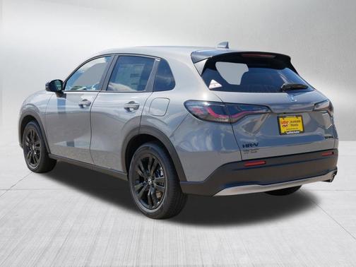 Urban Gray Pearl 2027 Honda HR-V Sport