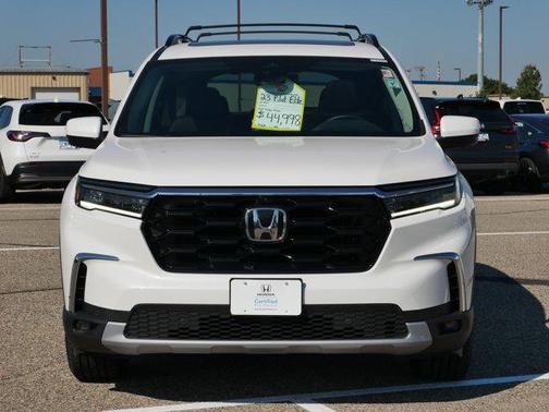 2023 Honda Pilot AWD Elite