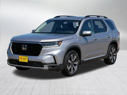 2023 Honda Pilot Touring 8-Passenger