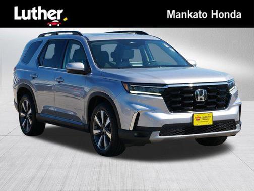 2023 Honda Pilot Touring 8-Passenger