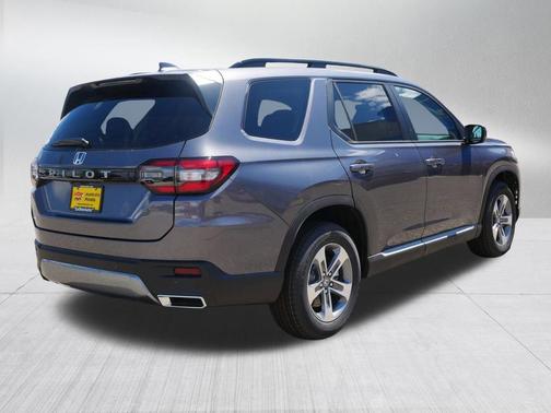 Modern Steel Metallic 2026 Honda Pilot EX-L