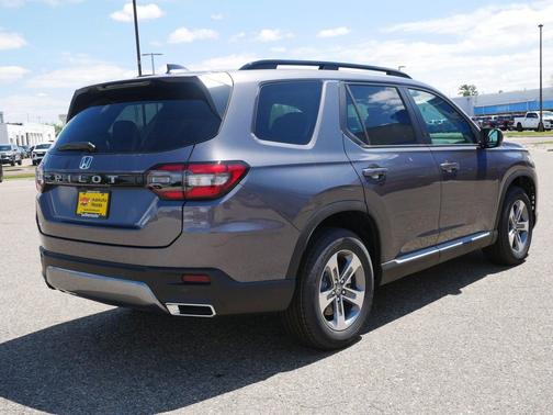 Modern Steel Metallic 2026 Honda Pilot EX-L