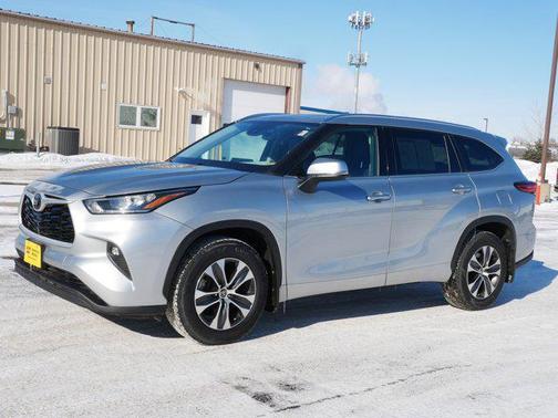 2020 Toyota Highlander XLE
