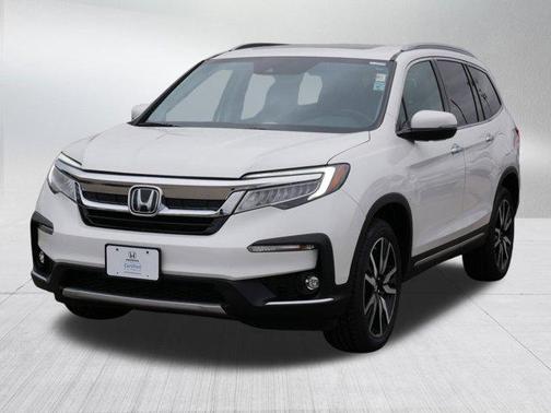 2022 Honda Pilot Touring 8-Passenger