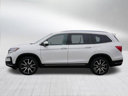 2022 Honda Pilot Touring 8-Passenger