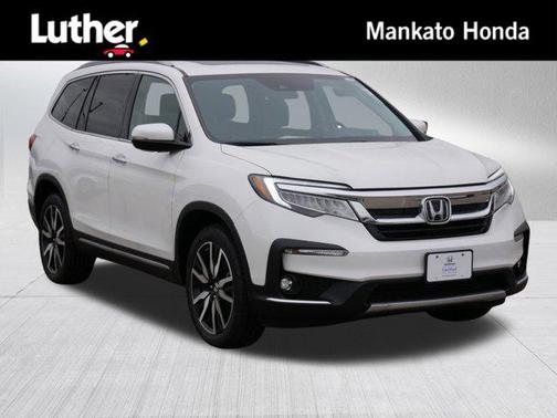 2022 Honda Pilot Touring 8-Passenger