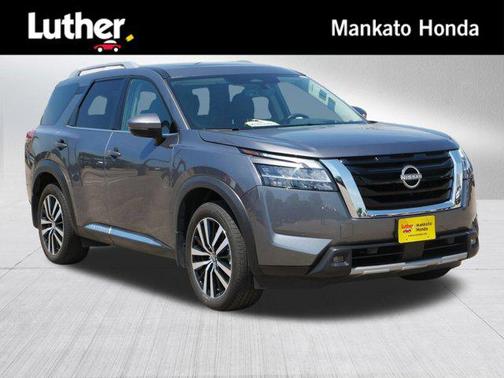 2024 Nissan Pathfinder Platinum 4WD