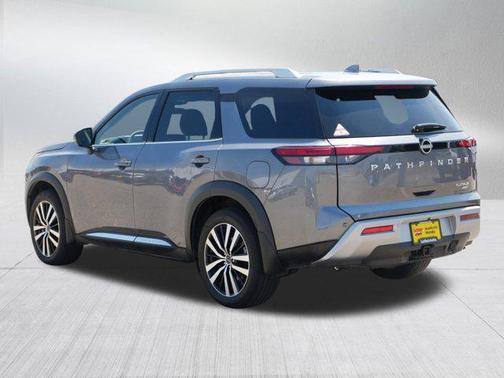 2024 Nissan Pathfinder Platinum 4WD