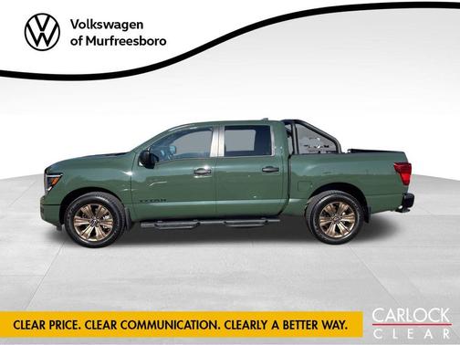 2024 Nissan Titan SV