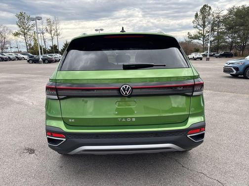 2026 Volkswagen Taos SE
