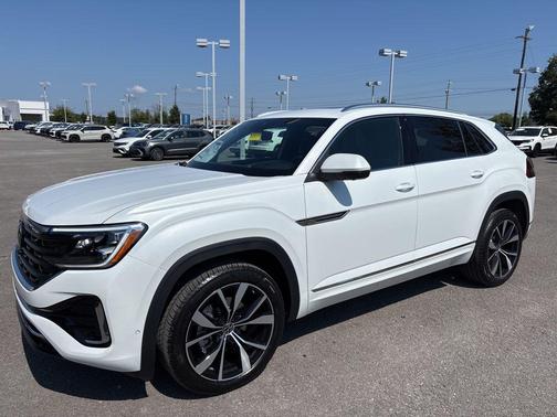 2026 Volkswagen Atlas Cross Sport 2.0T SEL Premium