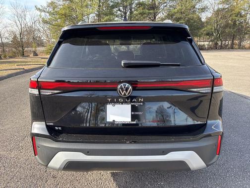 2026 Volkswagen Tiguan 2.0T SE