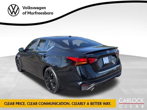 2022 Nissan Altima SR FWD