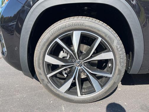 2026 Volkswagen Atlas 2.0T SEL Premium R-Line 4MOTION