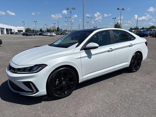 2025 Volkswagen Jetta 1.5T SE