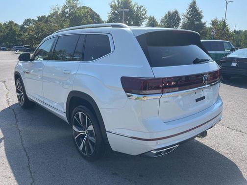 2026 Volkswagen Atlas 2.0T SEL Premium R-Line 4MOTION