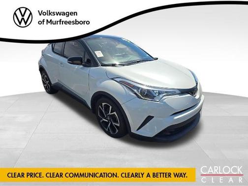 Blizzard Pearl w/Black Roof 2019 Toyota C-HR XLE