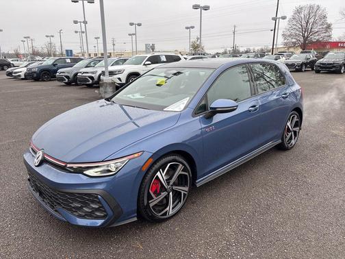 2026 Volkswagen Golf GTI 2.0T SE DSG