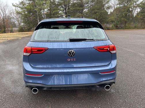 2026 Volkswagen Golf GTI 2.0T SE DSG