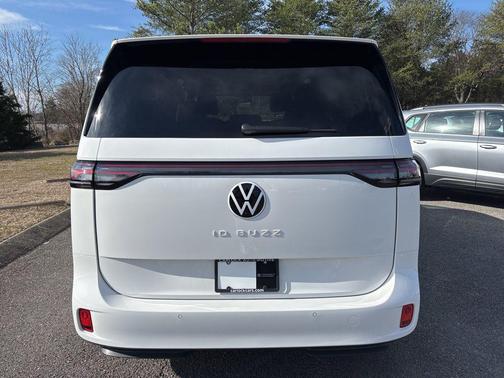 2025 Volkswagen ID. Buzz Pro S