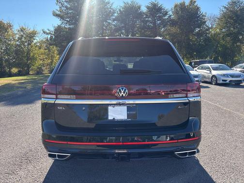 2026 Volkswagen Atlas 2.0T SEL Premium R-Line 4MOTION