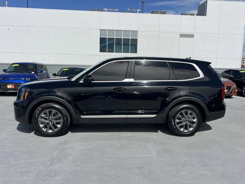 2025 Kia Telluride LX
