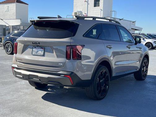 2025 Kia Sorento SX