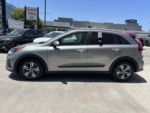 2022 Kia Niro EX Premium