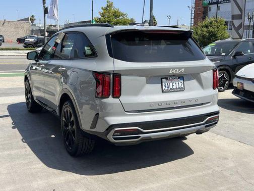 2022 Kia Sorento SX