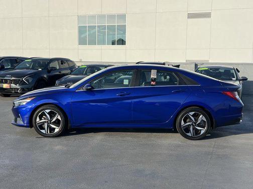 2023 Hyundai ELANTRA Limited