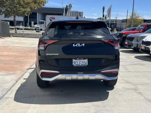 2023 Kia Sportage Hybrid LX